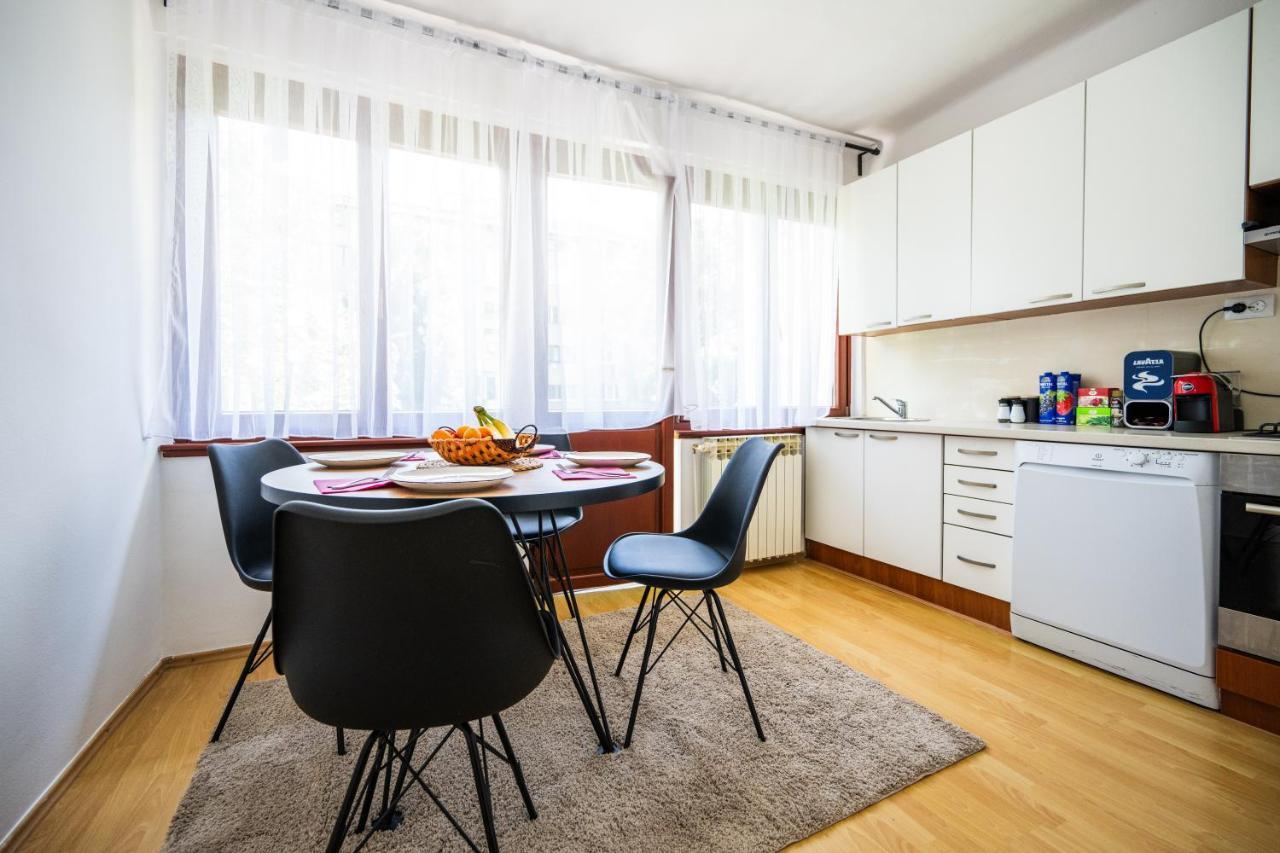 סראייבו Cozy One-Bedroom Apartment Near City Center מראה חיצוני תמונה