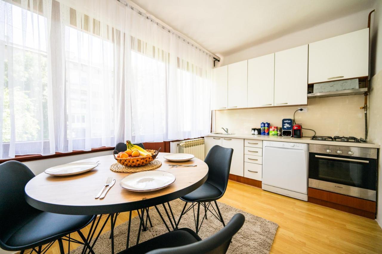 סראייבו Cozy One-Bedroom Apartment Near City Center מראה חיצוני תמונה